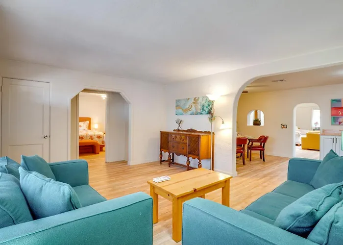 Holiday home Spacious Tucson Home! Near Uarizona & Banner Tucson