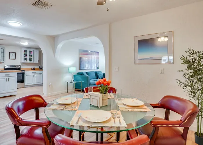 Spacious Tucson Home! Near Uarizona & Banner * Tucson